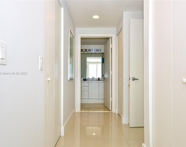 2475 Brickell Ave - Photo Thumbnail 25