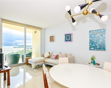 2475 Brickell Ave - Photo Thumbnail 6