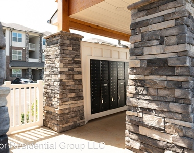 11613 Vista Terrace Way - Photo Thumbnail 18