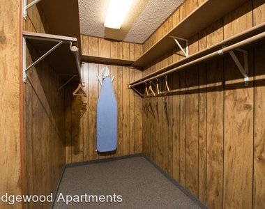 405 Wedgewood Dr. Unit 25-36 - Photo Thumbnail 11