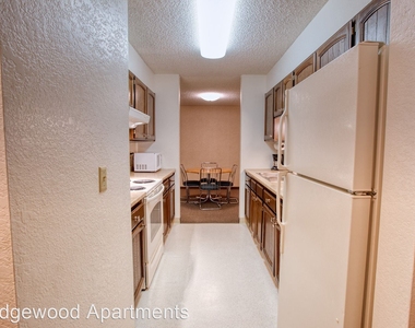 405 Wedgewood Dr. Unit 25-36 - Photo Thumbnail 5