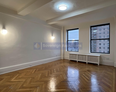 77 West 104th Street - Photo Thumbnail 2