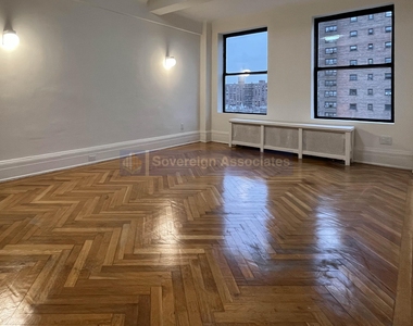 77 West 104th Street - Photo Thumbnail 1