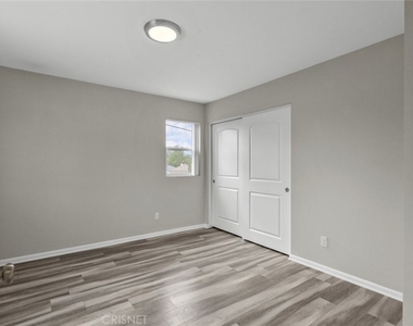 7540 Lindley Avenue - Photo Thumbnail 21