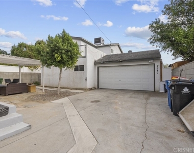 7540 Lindley Avenue - Photo Thumbnail 1