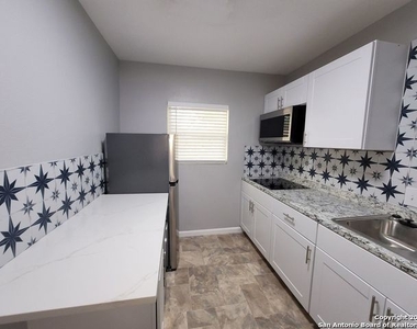 234 Senisa Dr - Photo Thumbnail 1