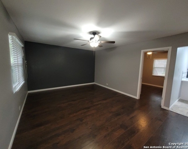 234 Senisa Dr - Photo Thumbnail 9