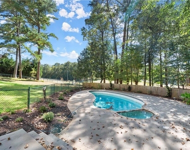 5530 Aven Road - Photo Thumbnail 8