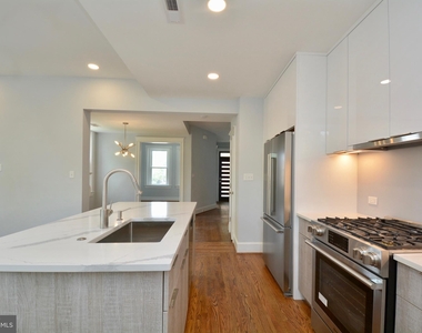 1724 2nd Street Nw - Photo Thumbnail 12