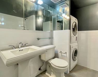 338 East 100th Street - Photo Thumbnail 15