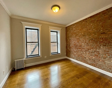 338 East 100th Street - Photo Thumbnail 11
