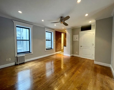 338 East 100th Street - Photo Thumbnail 1