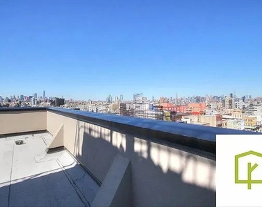 310 Graham Avenue - Photo Thumbnail 9