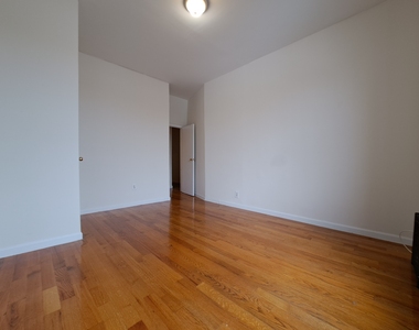 408 West 130th Street - Photo Thumbnail 3