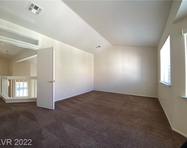 9312 Magic Flower Avenue - Photo Thumbnail 19