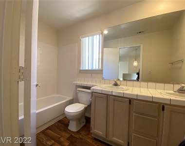 9312 Magic Flower Avenue - Photo Thumbnail 28