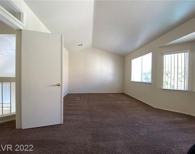 9312 Magic Flower Avenue - Photo Thumbnail 18