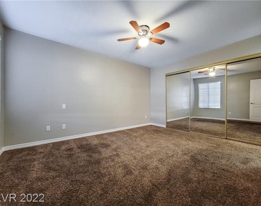 9325 West Desert Inn Road - Photo Thumbnail 21