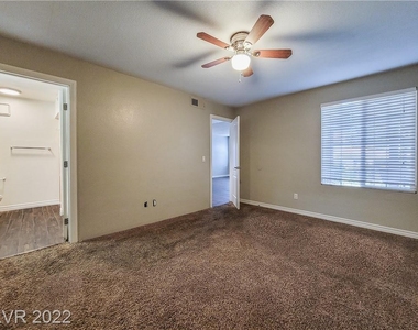 9325 West Desert Inn Road - Photo Thumbnail 22