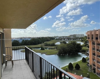 9686 Fontainebleau Blvd - Photo Thumbnail 5