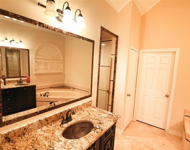 1404 Teaberry Court - Photo Thumbnail 21