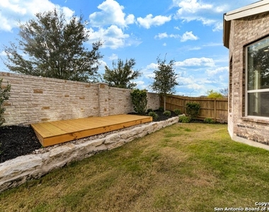 1411 Nicholas Cove - Photo Thumbnail 33