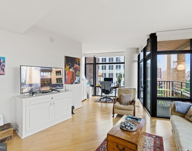 1010 Massachusetts Avenue Nw - Photo Thumbnail 8