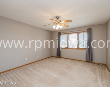 4404 Sw Elm Court - Photo Thumbnail 6