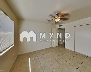 6839 W. Palo Verde Ave - Photo Thumbnail 10