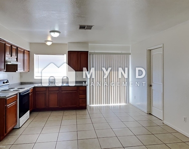 6839 W. Palo Verde Ave - Photo Thumbnail 7