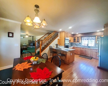 14944 Tollhouse Road - Photo Thumbnail 11