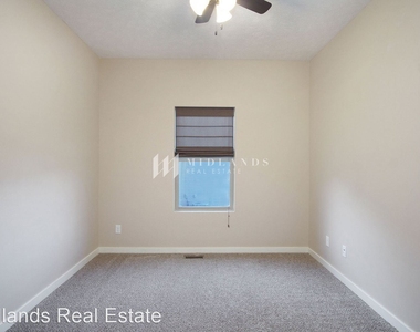 4508 Helwig Ave. - Photo Thumbnail 6