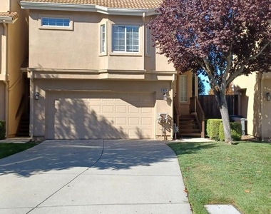 16774 San Luis Way - Photo Thumbnail 1