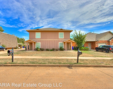 639-641 Welston Cr. - Photo Thumbnail 1