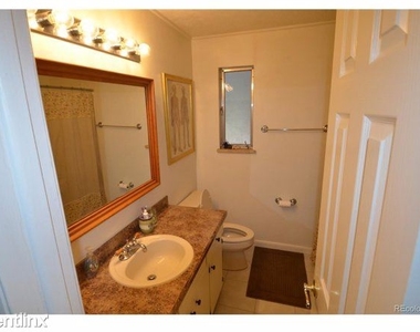 705 R Opal Way - Photo Thumbnail 10