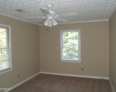 3740 Glade Ave - Photo Thumbnail 15