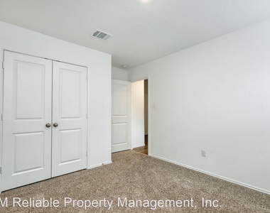 206 Pearland St - Photo Thumbnail 10