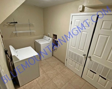 2322 Cooper Ave - Photo Thumbnail 7