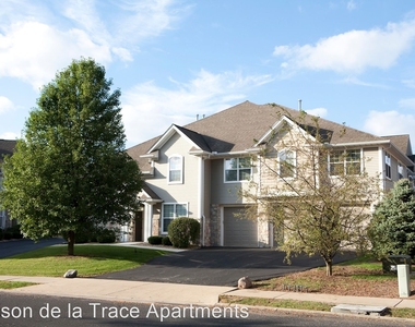 912 W Loire Court - Photo Thumbnail 0