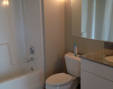 425 W Beech Street, #308 - Photo Thumbnail 8