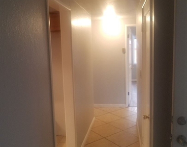 263 Los Altos Place - Photo Thumbnail 7