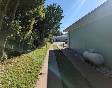 11447 Park Boulevard - Photo Thumbnail 13