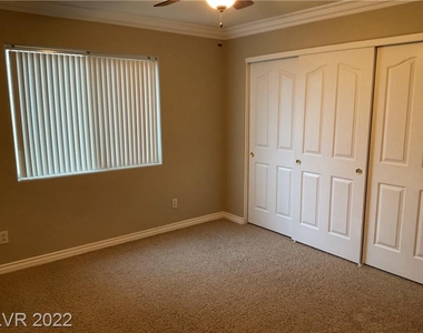 1826 Duggan Way - Photo Thumbnail 6