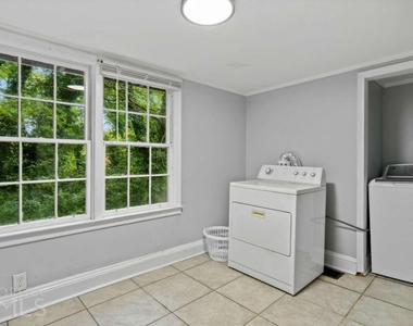 2421 Fairburn Road Sw - Photo Thumbnail 26