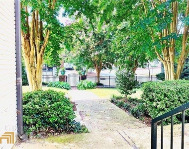 48 Peachtree Avenue Ne - Photo Thumbnail 4