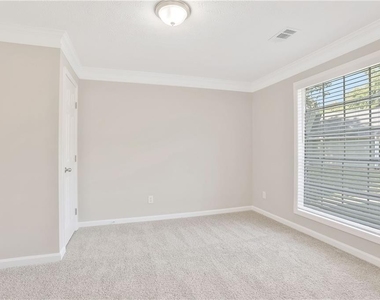 3766 Laurel Green Way - Photo Thumbnail 18