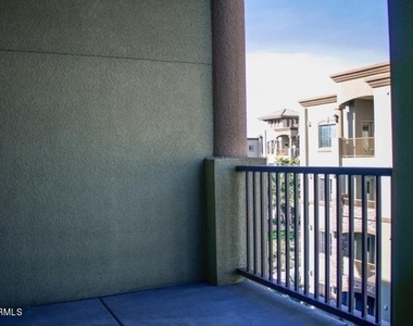 5350 E Deer Valley Drive - Photo Thumbnail 12