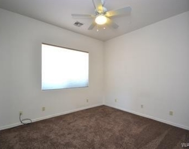 2825 Fort Mojave Drive - Photo Thumbnail 7