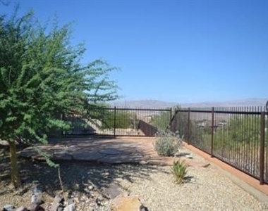 2825 Fort Mojave Drive - Photo Thumbnail 13