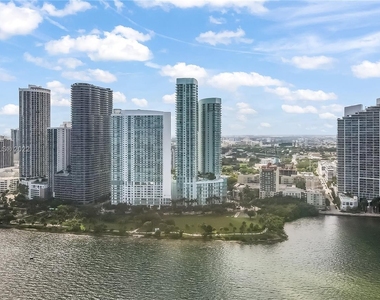 2020 N Bayshore Dr - Photo Thumbnail 39